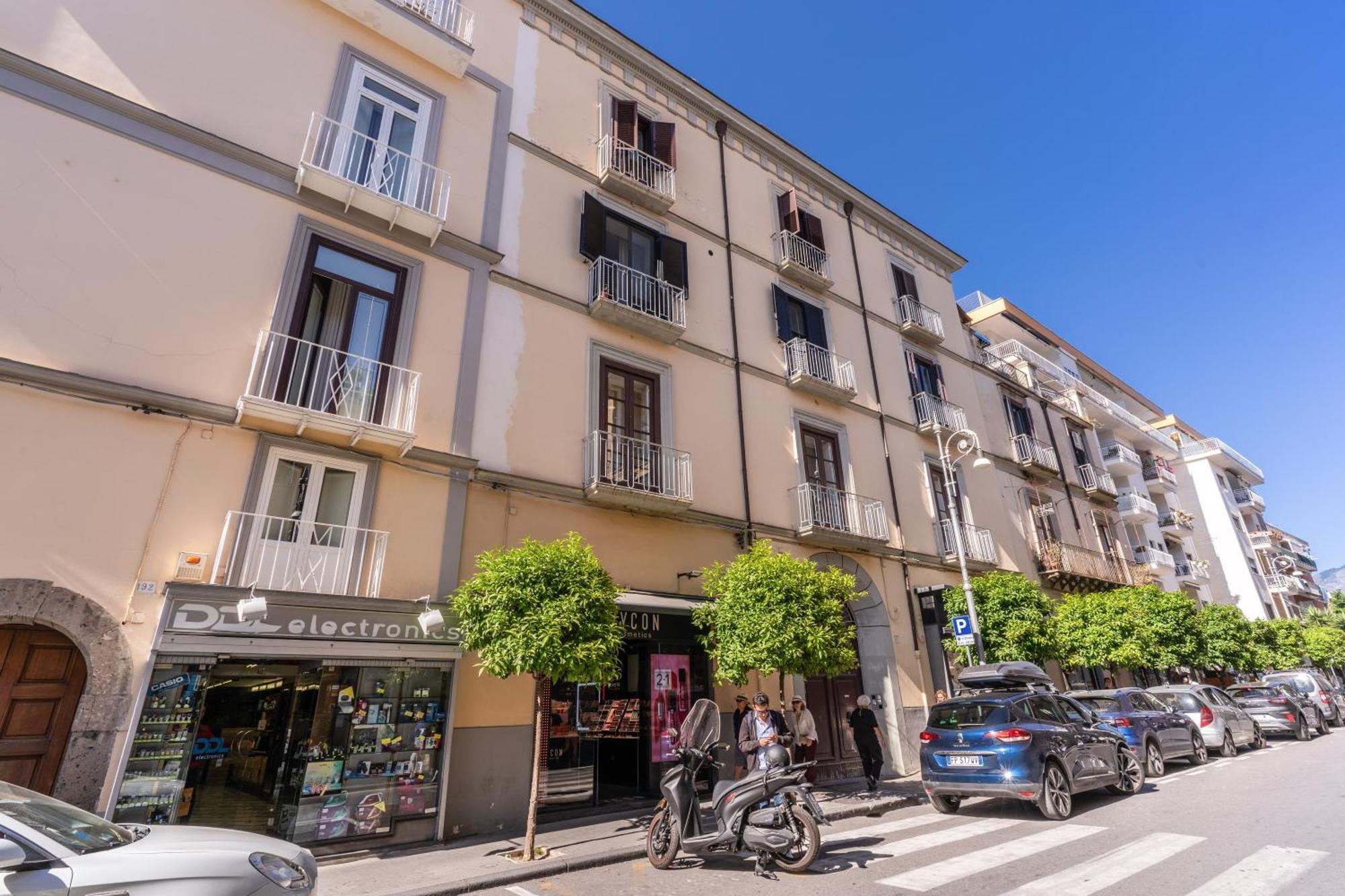 Diff'Rent Souls Rooms - Luxury Accomodation Sorrento Exteriör bild