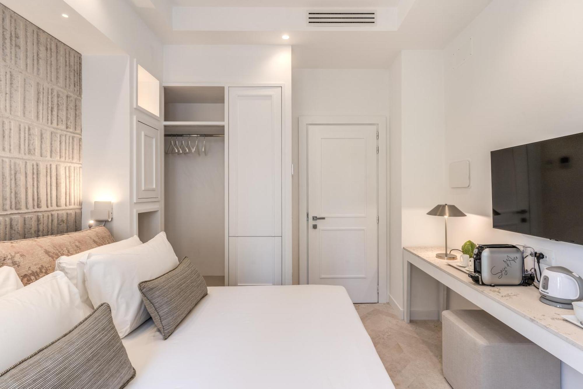 Diff'Rent Souls Rooms - Luxury Accomodation Sorrento Exteriör bild